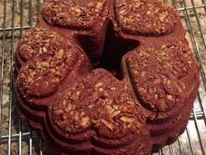 Chocolate Pecan Cake: Queen Hearts