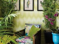 Nailing Tropical Rainforest Vibe
