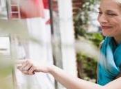 Retail Signage Gives Pop-Up Stores