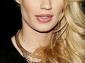 Iggy Azalea ClapsBack Azealia Banks Again