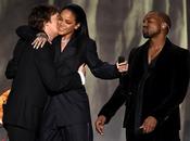 Rihanna, Kanye West, Paul McCartney Perform “FourFiveSeconds” Grammys