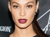 Makeup Joan Smalls Stunning Wine Color Lipstick That Will Make Sigh