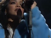 Rihanna Performs American Oxygen