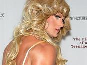 Alexander Skarsgård Attends Film Carpet Dressed Drag