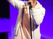 Sean Performs “One Change World”