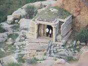 DAILY PHOTO: Shrine Amid Boulders