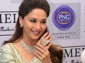 Celebrity Jewelleries That Jewellers Fulfills