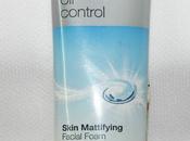 Pond’s Control Skin Mattifying Facial Foam Review
