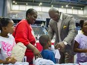 Emmitt Smith Charities Belk Host Back-To-School Shopping Experience Underserved Dallas Students