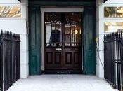 London Premier Tourist Destination Classy People!