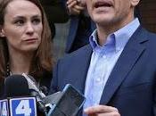 Investigators Appear with Questions Missouri's Capital City, Apparently Turning Heat Gov. Eric Greitens Over Admitted Extramarital Affair