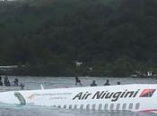 Niugini Lands Sinks Passengers Rescued