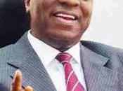 Bishop Oyedepo Gives ‘Valuable’ Advice Students