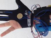 Electronic Glove Helps Doctors Diagnose