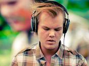Avicii (feat.Mike Posner) Stay With