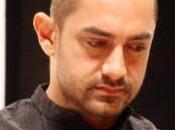 Bollywood Actor Aamir Khan Head Hajj