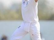 Monty Shine India Loses Wickets Session