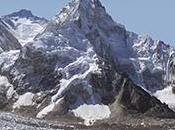 Massive Photo Everest Puts Mountain Into Scale