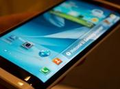 2013 Samsung Shows Prototype Flexible Mobile Screen