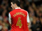 Best Reaction: Arsenal’s Fabregas Signs Barcelona, Kisses Badge