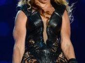 Beyonce Turning into White person.When First t...