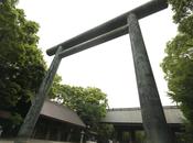 Yasukuni Shrine: Grandfather Died This Country