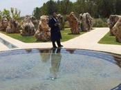 Bloi Respects Fallen Soldiers Memorial