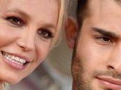 Britney Spears Announces Engagement Longtime Boyfriend Asghari