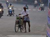 Common Bi-cycle Unnaipol Oruvan, More