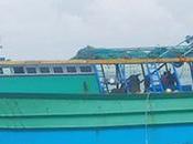 Navy Seizes Trawler Poaching Lankan Waters