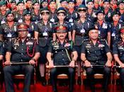 First Group Army Women De-miners Receive Insignia from Chief