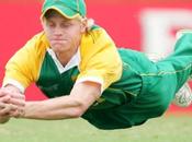 Sybrand Engelbrecht Makes Debut