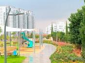 Beautiful Israel During Rain. Relaxing Walk Under Rain City 'Rishon LeZion' (video)