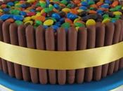 Amazing Designs Cakes Made With Chocolate Fingers