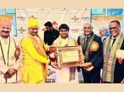 Shri Rajrajeshwar Guruji Receives Bharat Gaurav Award Paris, France