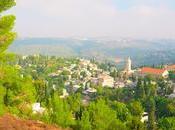 Beautiful Israel! Incredible Quiet Streets Jerusalem Suburb Kerem. (video)