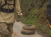 Twin Adventurers Cross Greenland Foot