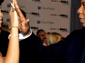 Rihanna Signs With Nation