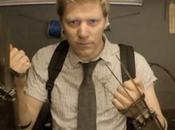 Awesome Real-Life Wolverine Claws Deploy Retract Automatically